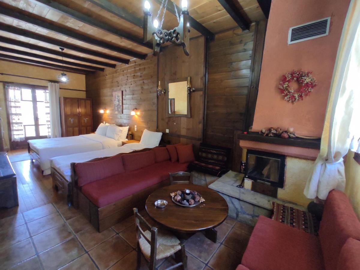 Xenonas Brizi Hotel Elati  Exterior photo